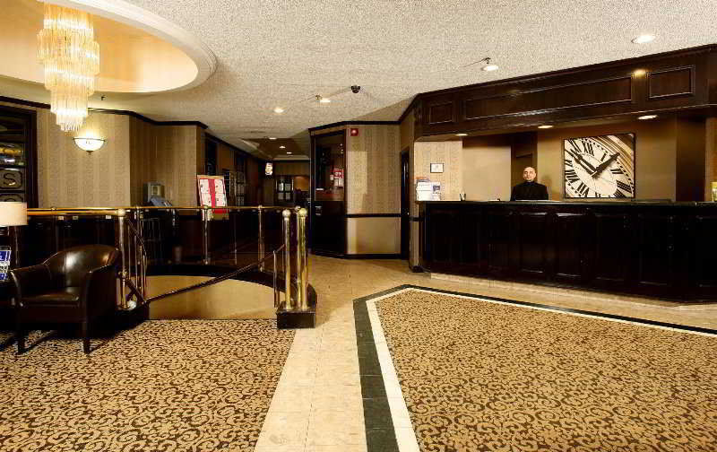 Best Western Plus Toronto Airport Hotel Миссиссага Экстерьер фото